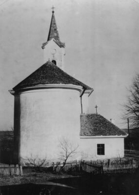 Hrastovica (Petrinja) - Župna crkva Sv. Bartola, pogled na a