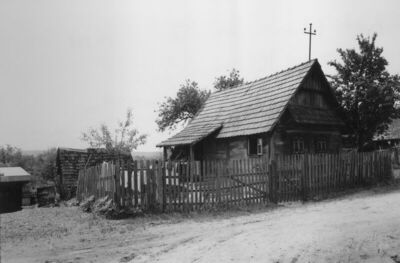 Brest Pokupski (Petrinja) - drvena tradicijska prizemnica, v
