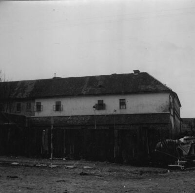 Petrinja - Strossmayerov trg, "Halbot", dvorišno krilo s Pre
