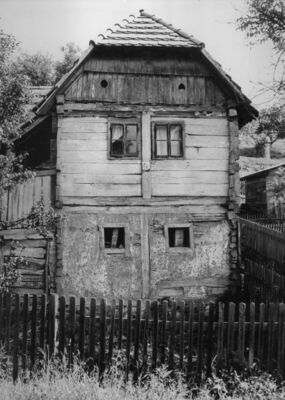 Komora (Dvor na Uni) - Kuća II obitelji Trivanović, pogled n