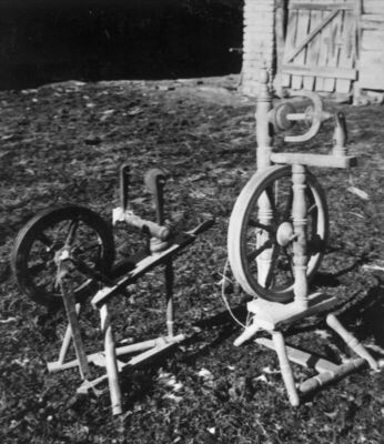 Krapje (Jasenovac) - „Kola“ - dva tipa kolovrata - niski i v
