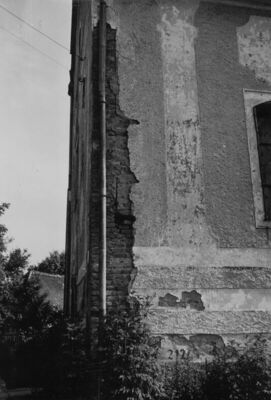 Pešćenica (Lekenik) - Župna crkva Sv. Marije, oštećenje na z