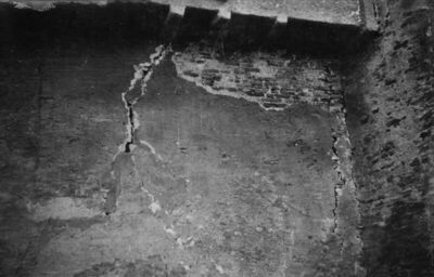 Sisak - Stari grad - Detalj: sjeverni stambeni trakt s raspu