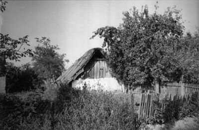 Osekovo (Popovača) - Stambena prizemnica sa slamnatim krovom