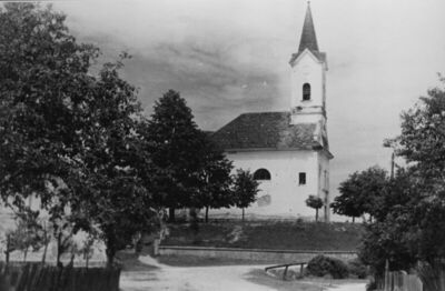 Hrastovica (Petrinja) - Župna crkva Sv. Bartola, pogled sa s