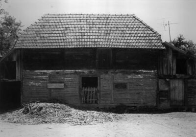 Zut (Dvor na Uni) - Štala u vlasništvu Rade Drače