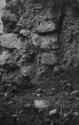 Sisak - Stari grad - Detalj: zapadna kula oštećena bombardir