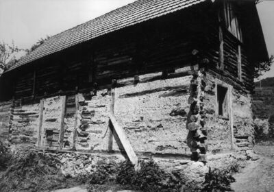 Komora (Dvor na Uni) - Štala u vlasništvu Anke Bojlović, sag