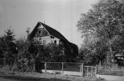 Osekovo (Popovača) - Stambena drvena katnica - „čardak“, vla