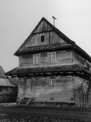 Krapje (Jasenovac) - Kuća kbr. 27, zabatno pročelje