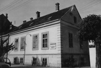 Sisak - Zgrada u Tomislavovoj ulici kbr. 6; pogled na glavno