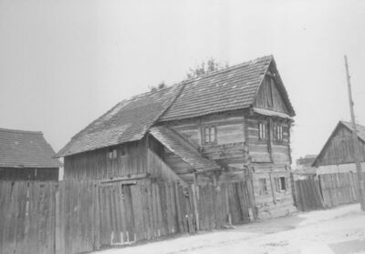 Petrinja - Više od 100 god. stara brvnara katnica u Ratković