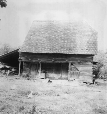 Gušće (Sisak) - Gospodarska zgrada kuće kbr. 198; vlasnik Đu