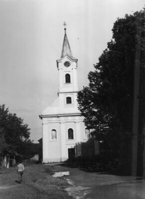 Krapje (Jasenovac) - Župna crkva sv. Antuna Padovanskog iz p