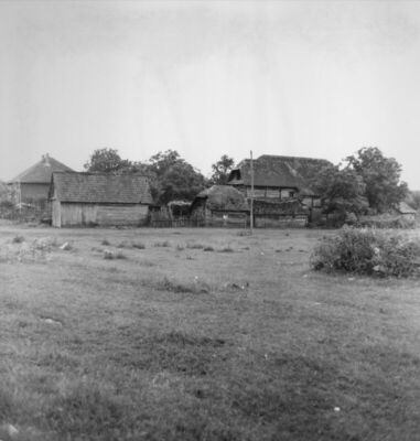 Gušće (Sisak) - Ambijent s gospodarskim kompleksom kbr. 128 
