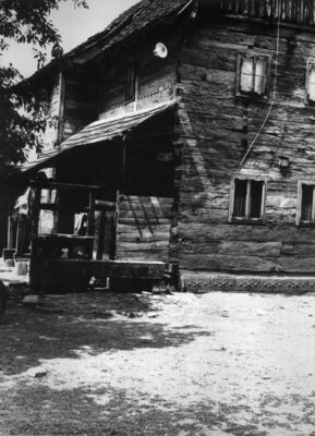 Gradusa Posavska (Sunja) - Stari dio kuće kbr. 84, građene 1