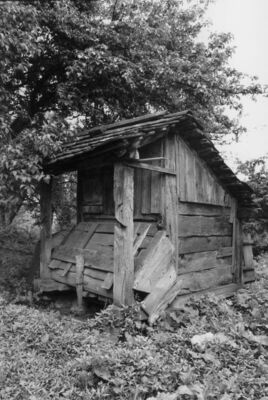 Hrastovica (Petrinja) - Svinjac uz kuću kbr. 79, vlasnica Je