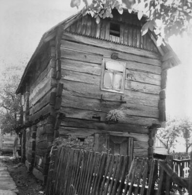 Letovanić (Lekenik) - Zabatno pročelje drvene katnice kbr 52