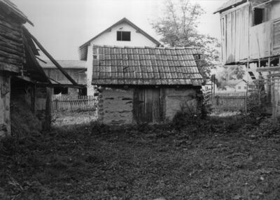 Gornji Javoranj (Dvor na Uni) - Svinjac unutar okućnice Spas