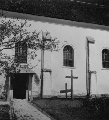 Gora (Petrinja) - Župna crkva Sv. Marije, južno pročelje