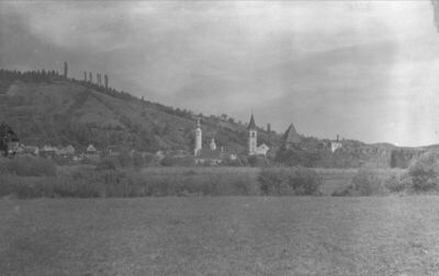 Hrvatska Kostajnica - Veduta mjesta s tri prostorne vertikal