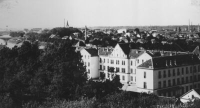 Sisak - Veduta s Viktorovca; u prvom planu vojarna iz doba A