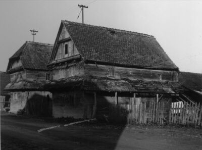 Krapje (Jasenovac) - Ulični potez s kućom kbr. 19