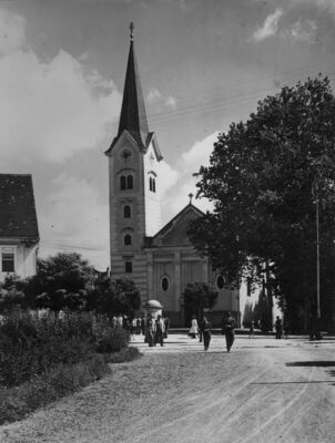 Sisak - Župna crkva Sv. Križa; barok, restaurirana 1911. god