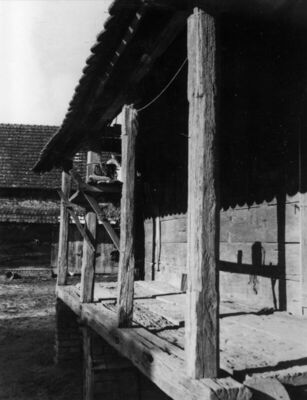 Krapje (Jasenovac) - Kuća br. 9, vlasnici Kata i Ivo Junaci,