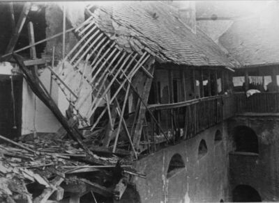 Sisak - Stari grad - Detalj: zapadni trakt nakon bombardiran
