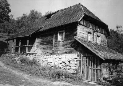 Nožinići (Dvor na Uni) - Kuća Slavice Nožinić, podignuta na 