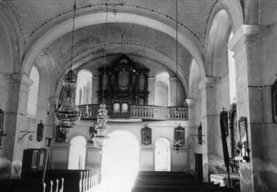 Sunja - Župna crkva Marije Magdalene - Unutrašnjost: pogled 