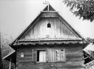 Kutinsko Selo (Kutina) - Drvena kuća, ulično pročelje od kat