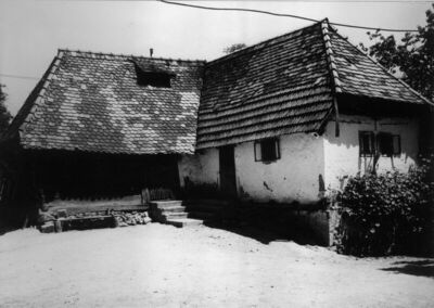 Zut (Dvor na Uni) - Kuća Rade Drače kbr. 16