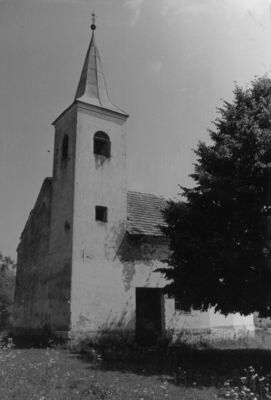 Letovanci (Sisak) - Barokna kapela Sv. Jurja, pogled na ulaz