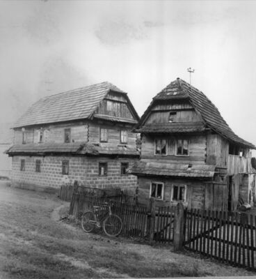 Gornja Letina (Sunja) - Katnica na početku sela