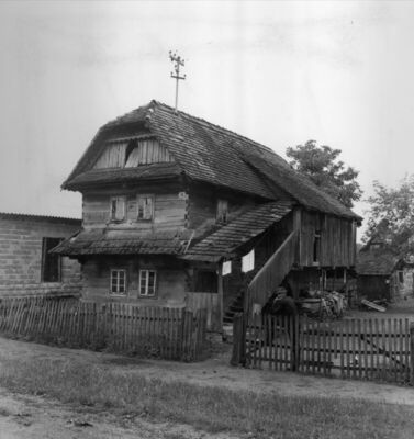 Gornja Letina (Sunja) - Drvena katnica kbr. 18, vlasnik Ivan