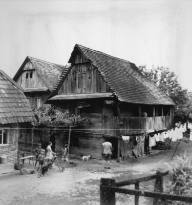 Gušće (Sisak) - Dvorišno pročelje kbr. 191, vlasnica Jana Lu