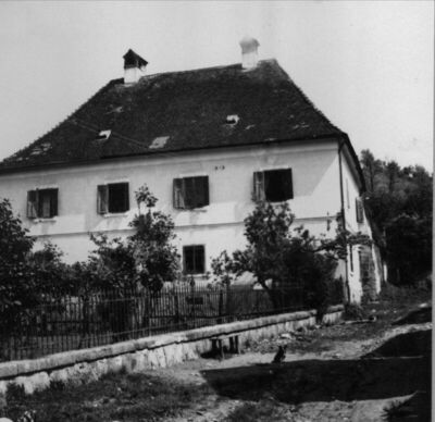 Hrvatska Kostajnica - Župni ured