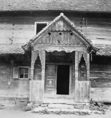 Gušće (Sisak) - Trijem katnice kbr. 198; vlasnik Đuro Detkov