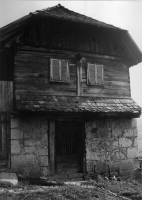 Nožinići (Dvor na Uni) - Kuća Rade Nožinića, pogled na zabat