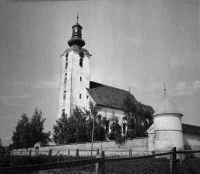 Kutina - Župna crkva Majke Božje Snježne - Vanjština - pogle