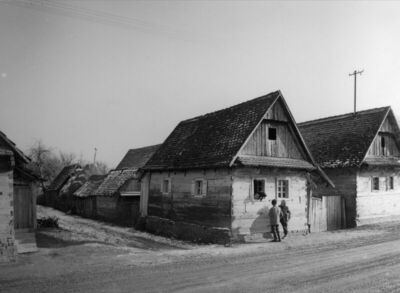 Krapje (Jasenovac) - Kuća br. 48, vlasnik Ivan Radan, ulično