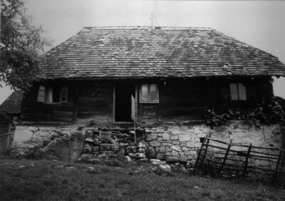 Gorička (Dvor na Uni) - Kuća Teodora Arbutine na povišem kam