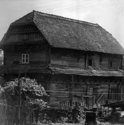 Selišće Sunjsko (Sunja) - Drvena katnica kbr. 67; vlasnica J