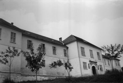 Popovača - Dvorac Erdödy, sada bolnica za duševne bolesti - 