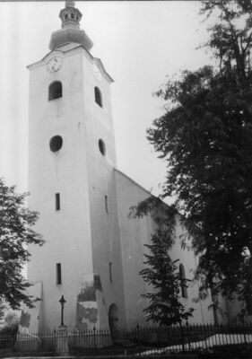Hrvatska Kostajnica - Župna crkva sv. Nikole, barokna, total