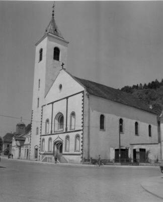 Hrvatska Kostajnica - Franjevačka crkva sv. Antuna Padovansk