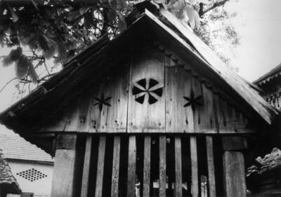 Donja Stupnica (Dvor na Uni) - Detalj bunara Radmana Šaše