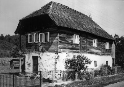 Unčani (Dvor na Uni) - Kuća Ane Mutavđije, opći pogled s uli